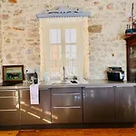 Villa H-aris Seafront Mansion Chalki Town