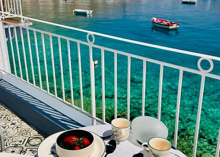 H-aris Seafront Mansion Villa Chalki Town