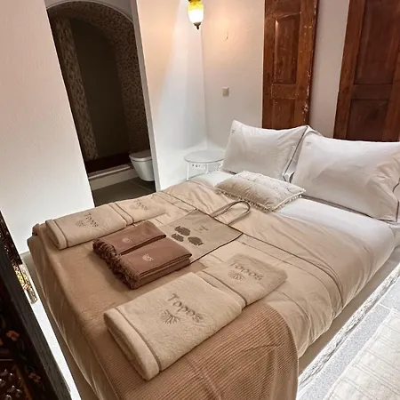 Villa H-aris Seafront Mansion Chalki Town