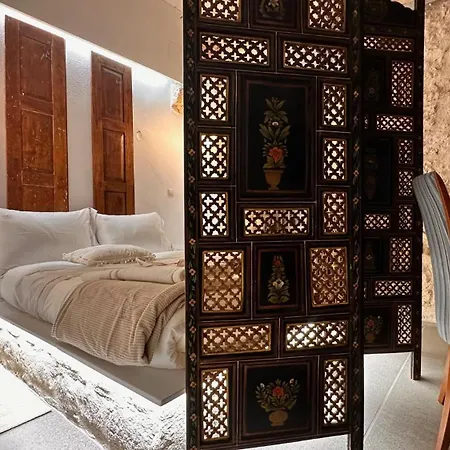 H-aris Seafront Mansion * Chalki Town