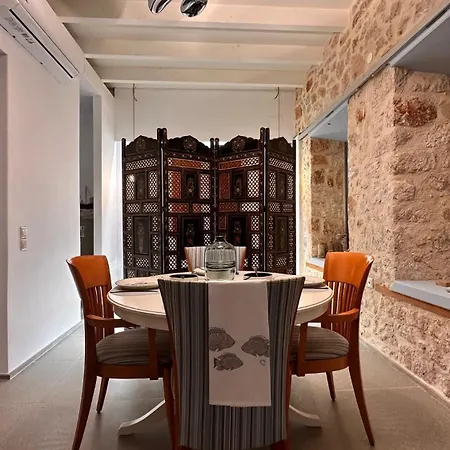 Vila H-aris Seafront Mansion