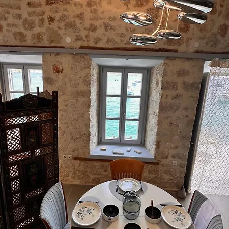 H-aris Seafront Mansion Халки
