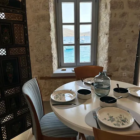 Vila H-aris Seafront Mansion