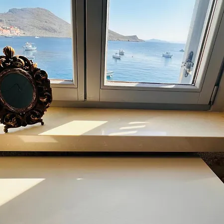 H-aris Seafront Mansion Vila *