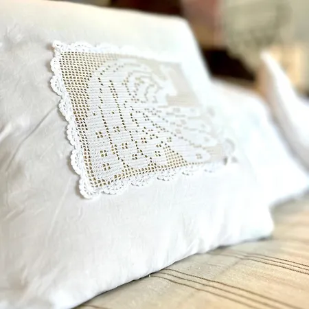 Villa H-aris Seafront Mansion *