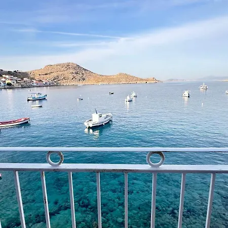 H-aris Seafront Mansion Vila *