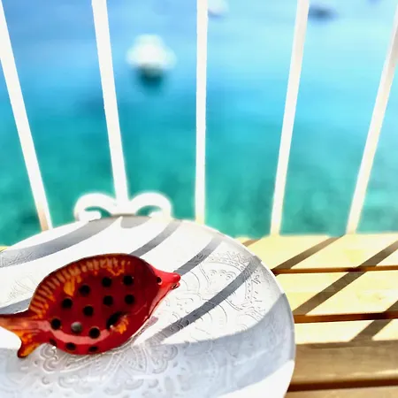 Vila H-aris Seafront Mansion *