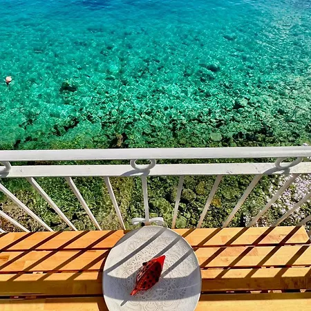 H-aris Seafront Mansion