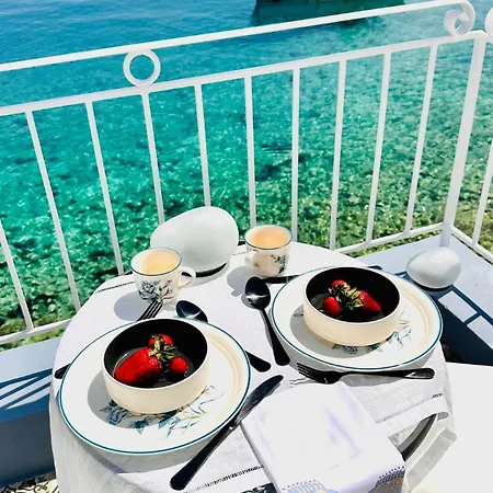 H-aris Seafront Mansion Vila