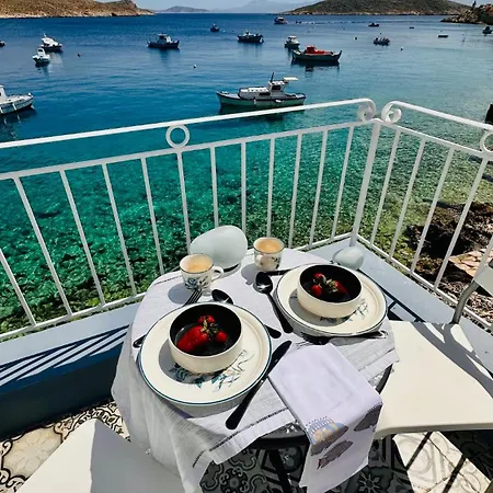 H-aris Seafront Mansion Vila