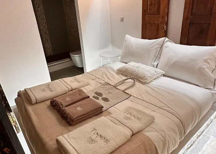 Villa H-aris Seafront Mansion Chalki Town