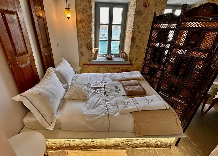 Villa H-aris Seafront Mansion