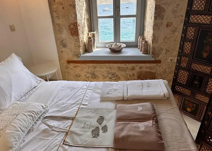 H-aris Seafront Mansion *