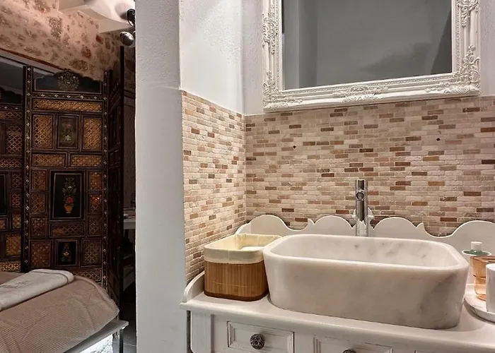 Villa H-aris Seafront Mansion