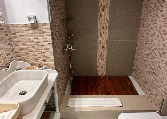 H-aris Seafront Mansion Villa Chalki Town