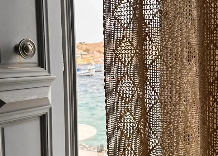 H-aris Seafront Mansion Villa Chalki Town