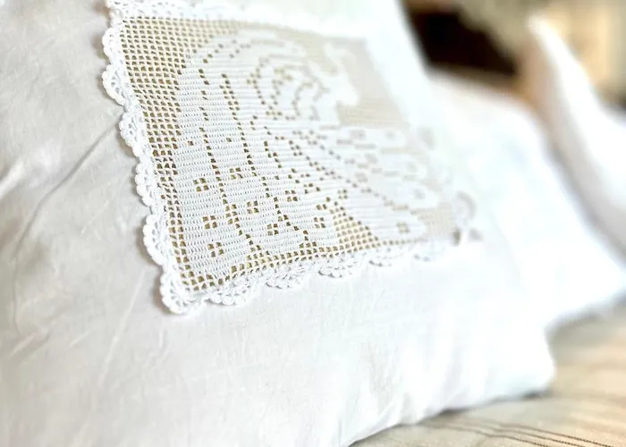 Villa H-aris Seafront Mansion *