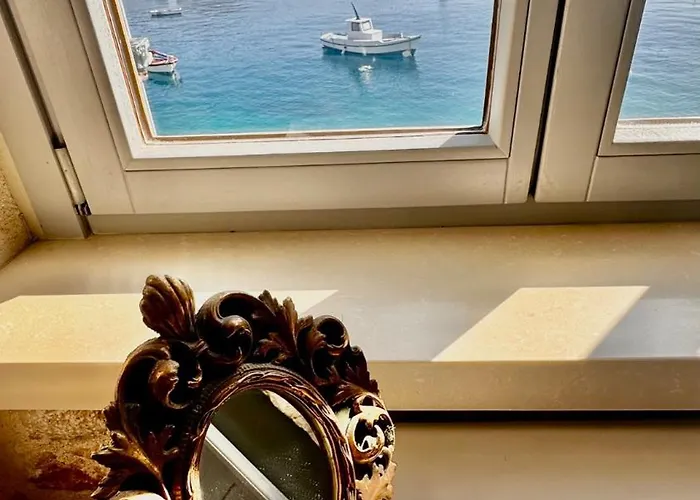 H-aris Seafront Mansion Villa Chalki Town