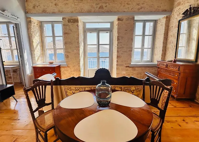 Villa H-aris Seafront Mansion Chalki Town